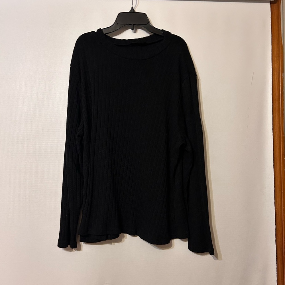Black sweater size 4x